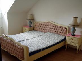 Zd�n� byt 2+kk na Husov� t��d� - parkov�n� zdarma