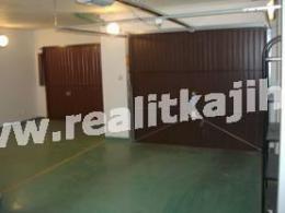 Prodej nadstandartnho bytu 4+kk s terasou a dvougar v Praze 5 u Prokopskho dol