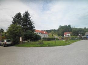 Pozemky v obci Stradov