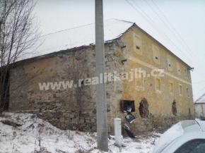 Pozemek s bvalou stodolou