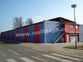 Byt 4+1 upraven na 3+1 s lodi