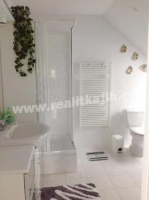 LUXUSN VENKOVSK SDLO
