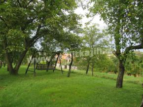 Stavebn pozemek, zahrada v obci Brloh