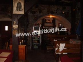 Zaveden pension s restaurac a obchodem
