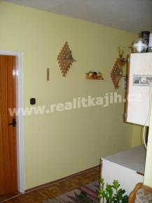Byt 3+1+balkon