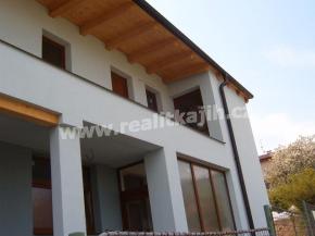 Nov byt 2+1 Lhenice