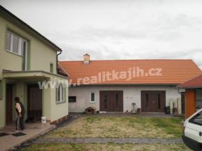 Dvougeneran rodinn dm Lhotka