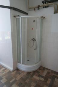 Pron�jem nebyt. postor Ple�ivec, �. Krumlov