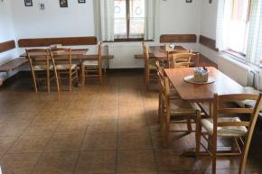 Pension s restaurac Na Ciheln  Nahoany