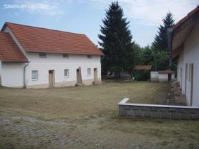 Pronjem, rekreanho arelu, 4 000 m2 s 12ti objekty - rekreace, sport, bydlen