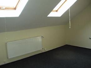 PODKROVN byt 3+KK, 80 m2  v centru Plzn