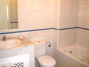 Prodej novho luxusnho apartmnu s terasou a zahrdkou ve panlsku  Costa Blanca