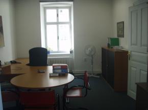 Pronjem nebytovch prostor v Plzni na Slovanech - Rubeova ul.