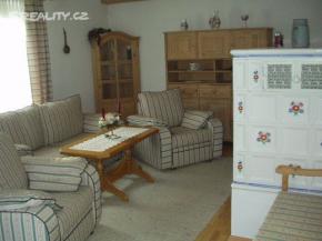 Prodej arelu s RD, 9 D, hospdkou, vinrnou k bydlen i podnikn