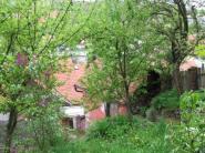 Rodinn� d�m s alt�nem a zahradou v �. Krumlov�