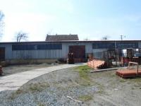 Prodej pr�myslov�ho objektu,pozemk� a haly