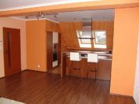 Nadstandartn� podkrovn� byt 3+kk