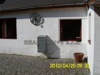 Rodinn� d�m s pozemkem 170 m2