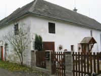 Rodinn� d�m s pozemkem 2.500 m2