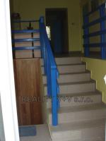 Pron�jem nebytov�ch prostor, 64 m2